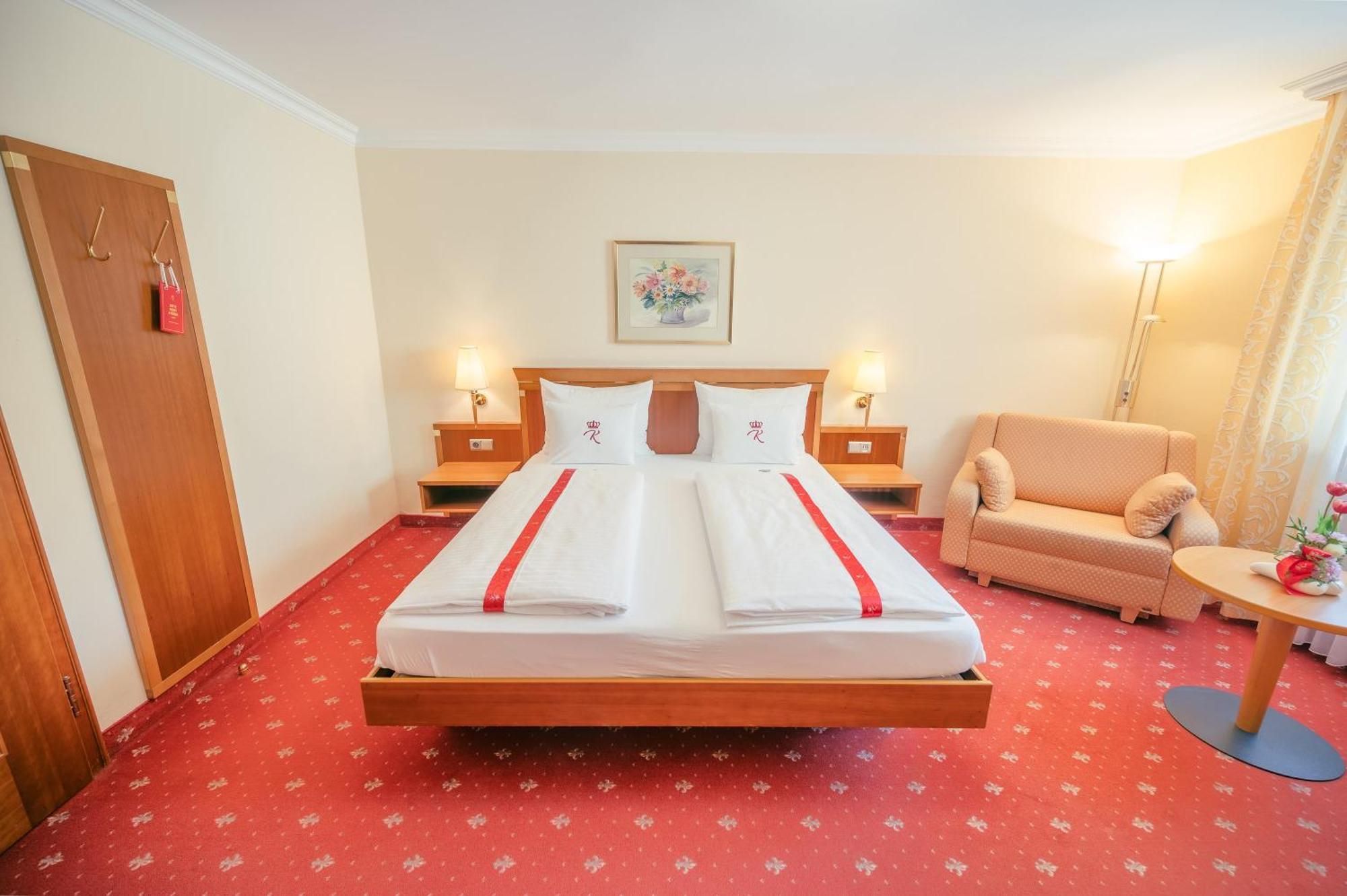 Hotel Am Schlosspark Zum Kurfuerst Обершляйсгайм Екстер'єр фото